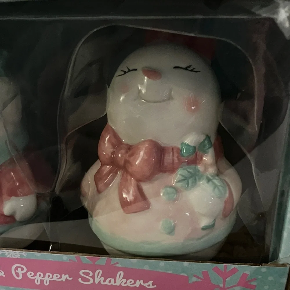 Festive Snowman Salt & Pepper Shakers